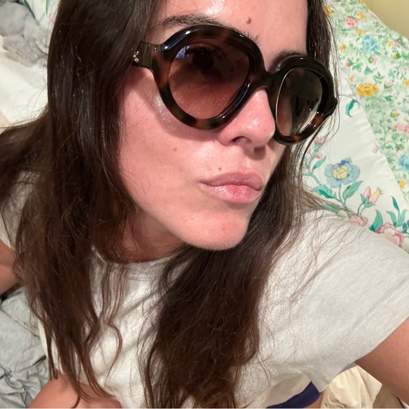 Loewe Curvy Round Tortoise Shell Acetate Sunglasses - Picture 1 of 12